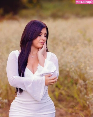 dulce_mariamay [ dulce-mariamay ] - Me thinking about the empire I want to build and content to create