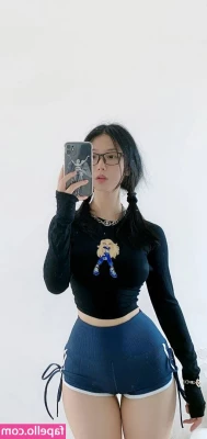 QiaoniuTT - Sucking on my own huge titties 💦