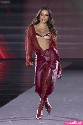 Anitta - vinnareed_ Nová videjka s  katkahartlova_ dnes večer nahraju part 1