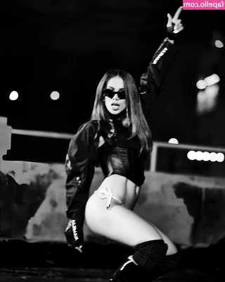 Anitta - My glasses finally came in  What do you think
