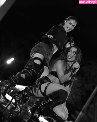 Anitta - Imagino tú atrás mío sin ropita y yo bailándote bien Rico y