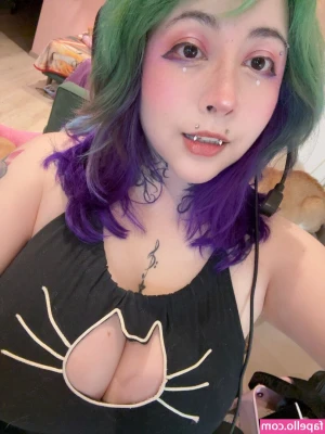 Evy Rosas [ evy-rosas-1 ] - well?????