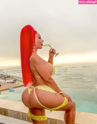 Deysi Araujo [ deysi-araujo ] - Do you ever need to just whip it out and bust a quick nut? Those are
