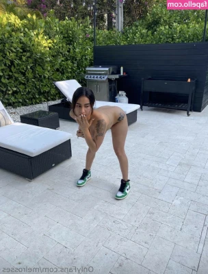 Skyvenusss - Who wants to play
