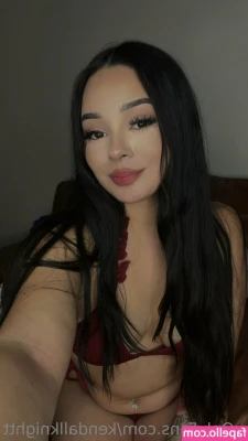 kendallknightt - Waiting for my pussy to be eaten