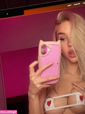 Maria Domark [ maria-domark-22 ] - Mira como mi compañero de gym se folla a su tío se traga toda su