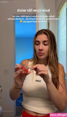 Paula Doeringer [ paula-doeringer ] - Put your hands on my waist and dick in my ass