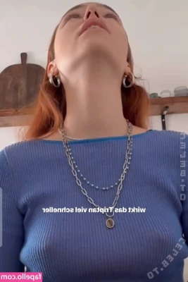 Phia Quantius [ phia-quantius ] - Pull on my hair while we fuck? 👀❤️