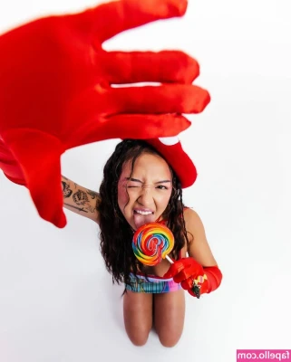 Mai Pham [ mai-pham ] - Bedtime bloat and mpreg chat anyone ??  I really would like some