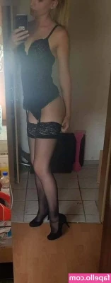 Leelaniii [ leelaniii-3 ] - first titty pics of 2021!!