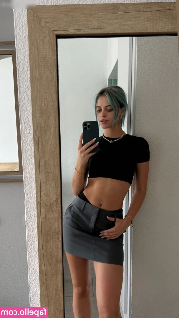 Vanessa Kunz [ vanessa-kunz ] - Playing with this cutie @tannerwinnxxx was so fun! 🥰 I love me a