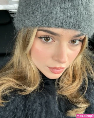 Jessy Hartel [ jessy-hartel ] - It's a little.. heavy😵‍💫