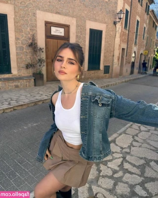Jessy Hartel [ jessy-hartel ] - I love Halloween & playing the villianess. Up late trying to edit