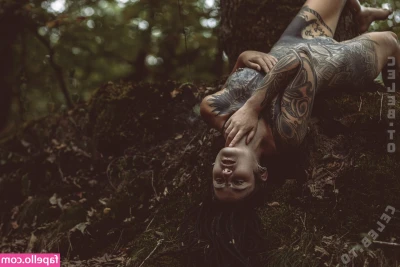 Valkyriz - waiting for your cum shot like 💁🏻‍♀️