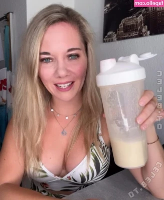 Jessi Faust [ jessi-faust-1 ] - Come eat this phat cat ☺️