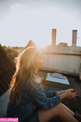 Lena Kupke [ lena-kupke ] - Your lips all over my body would be a great start to the morning