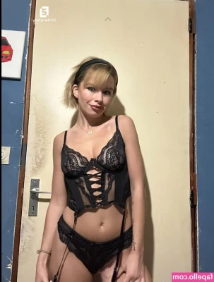 Kimberly de Beule [ kimberly-de-beule ] - I think u wanna have a relaxing and dirty time with me 🥵