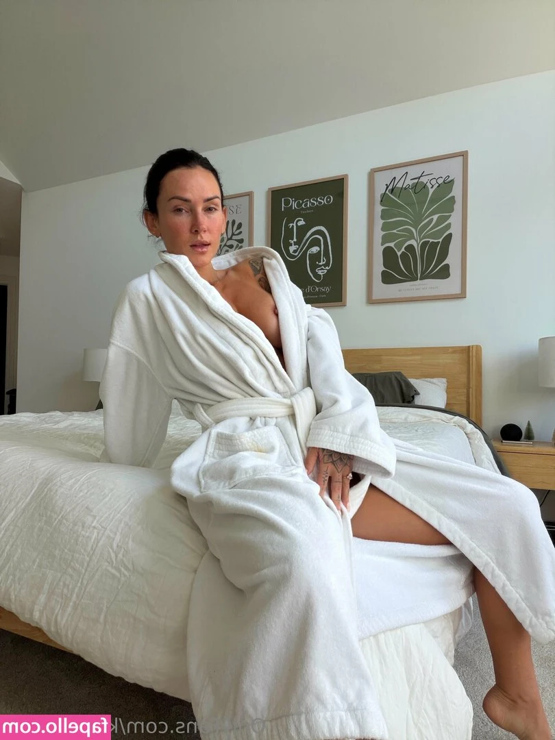 Kayla Lauren [ kayla-lauren-101 ] - Secondo voi l'ho succhiato bene il cazzo?