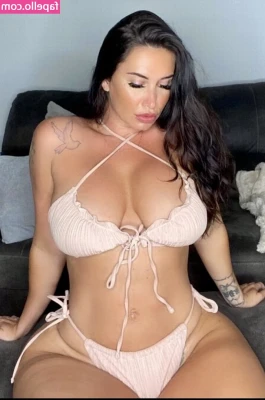 Nicole Mcnair [ nicole-mcnair-1 ] - Is anyone into dirty soles? I had a request for a custom video with