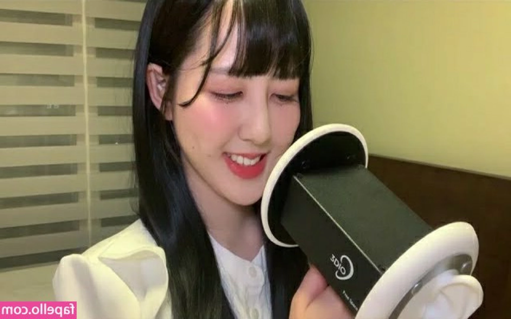 Noah Asmr [ noah-asmr ] - Playing the guitar and my pussy are my specialty