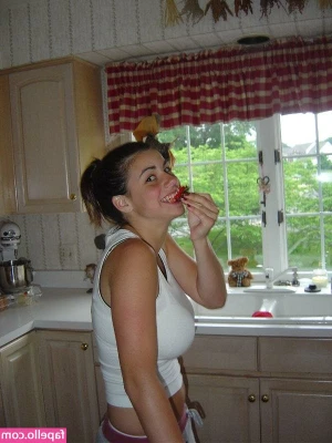Amanda Wenk [ amanda-wenk ] - tip me which plug price you want me to buy, and you’ll get a 10