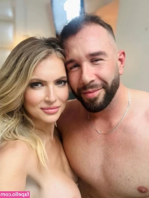Gigi Dior [ gigi-dior-8 ] - Full Worship Opportunity, don't disappoint! BOOTY, BELLY, AND