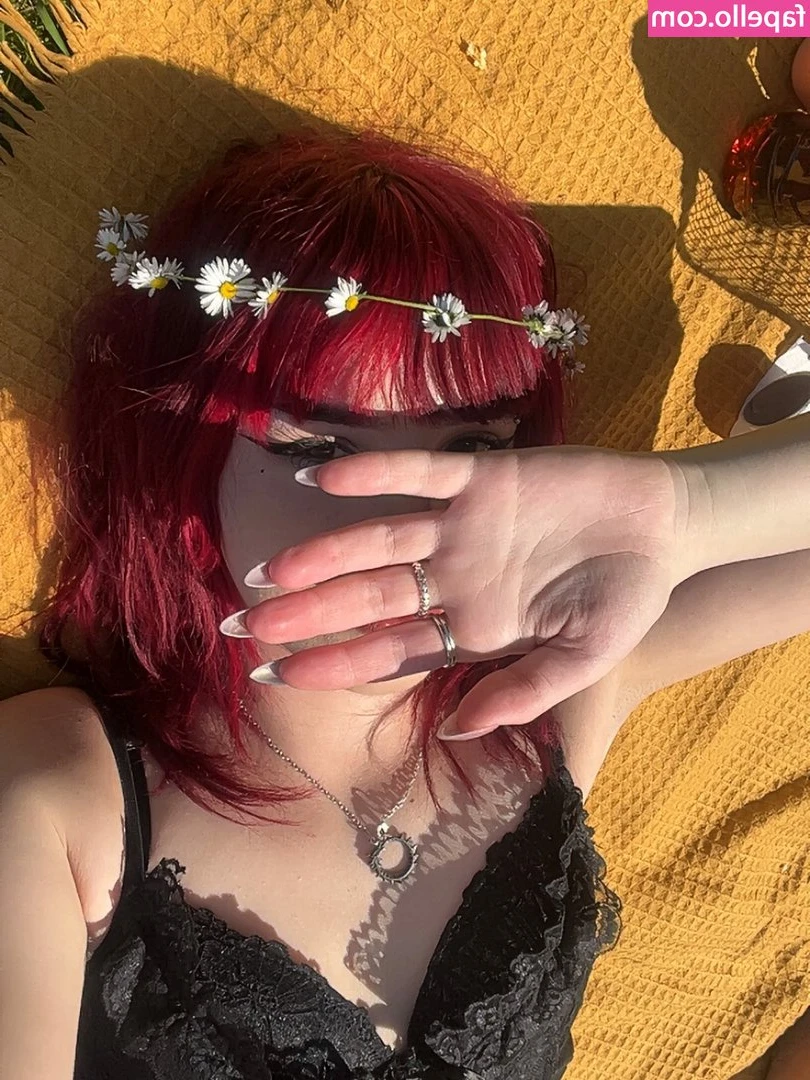 clownbvbie - end of the weekend 💕