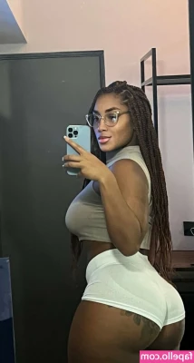 xoxo.iamlaila [ xoxo-iamlaila ] - Bathtub masturbation! Let me know what you think in the comments