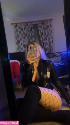 Anime4dayss - The Queen of the fitting rooms🔥🔥 ----------------- La reina de