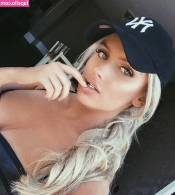 Mariah May [ mariah-may-5 ] - Pokin out