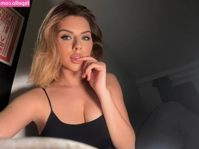 Dasha Baieva [ dasha-baieva ] - tickling my girlfriends feet  www.onlyfans.com/vvixon