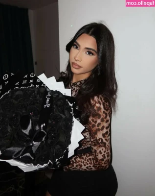 sofiashahedd - Hi Daddy how is your weekend going (or ending) 🥺💞    Wanna see