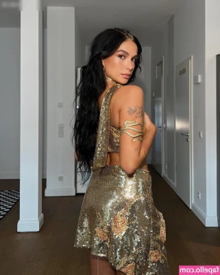 Diana Kaloev [ diana-kaloev ] - I have something a little steamy in my DM's for you! Send me a