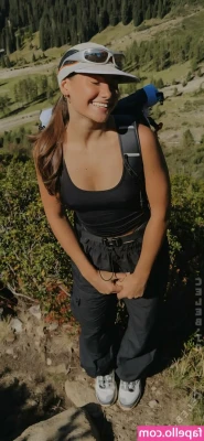 Sophia Chiara [ sophia-chiara-1 ] - Chew on this clit