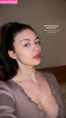 Lennimapenny - Car boobies/sweaty post-gym boobies