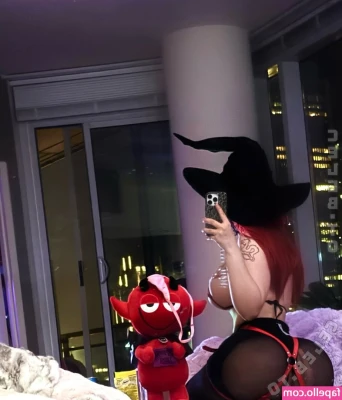 Imskirby [ imskirby-8 ] - VIDEO / RODEO   Sunny afternoon doing what I do best 🤠