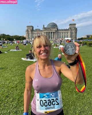 Babs Kijewski [ babs-kijewski ] - Hi Everyone! It's my birthday today 🥳 Just wanted to thank you for