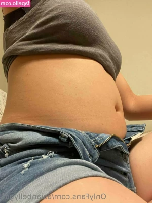 asianbellygirl - yo