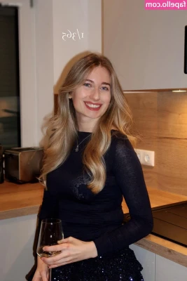 Empresslaurasophie - Back in town.. sweet dreams! See you tomorrow 🥰