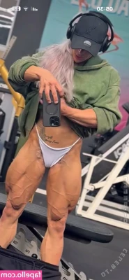 Nadine Claudia Huber [ nadine-claudia-huber ] - Im starving! Would anyone wanna sponsor a stuffing? Ill post pics and