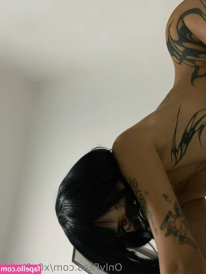 x0x0babe - Join me in the sauna 😘