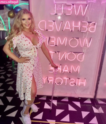 Lucy May Dawson [ lucy-may-dawson ] - Xbiz Miami Photo Dump <3 so busy that I barely got any photos 😭