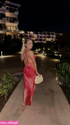juliannehopee - Okay! I am thinking of restructuring my Premium paid page!  Would you