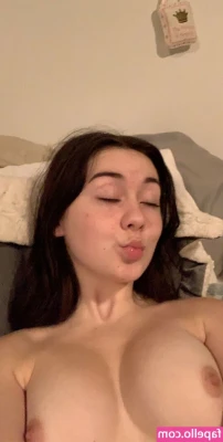samantha2474 - Would you let me wrestle with you?