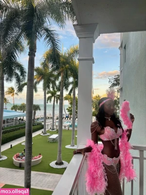 Nyla Mcnair [ nyla-mcnair ] - I just love showing off for you 😇😇