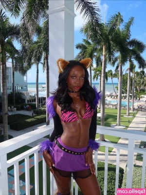 Nyla Mcnair [ nyla-mcnair ] - Today's outfit