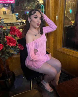 laurajanai - Sending out a HUGE nude/strip tease/masturbation video to unlock in