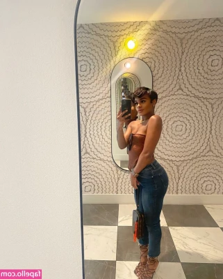 Javonda Hughes [ javonda-hughes ] - How does this color look on me? 🥰