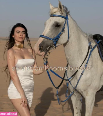 infantagalindo - Monokini a filo 😛😛 Buon venerdì sera a tutti ragazzi 🤫🤫