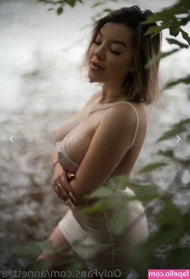 Annett_a [ annett-a ] - DM me to see what I have for you!